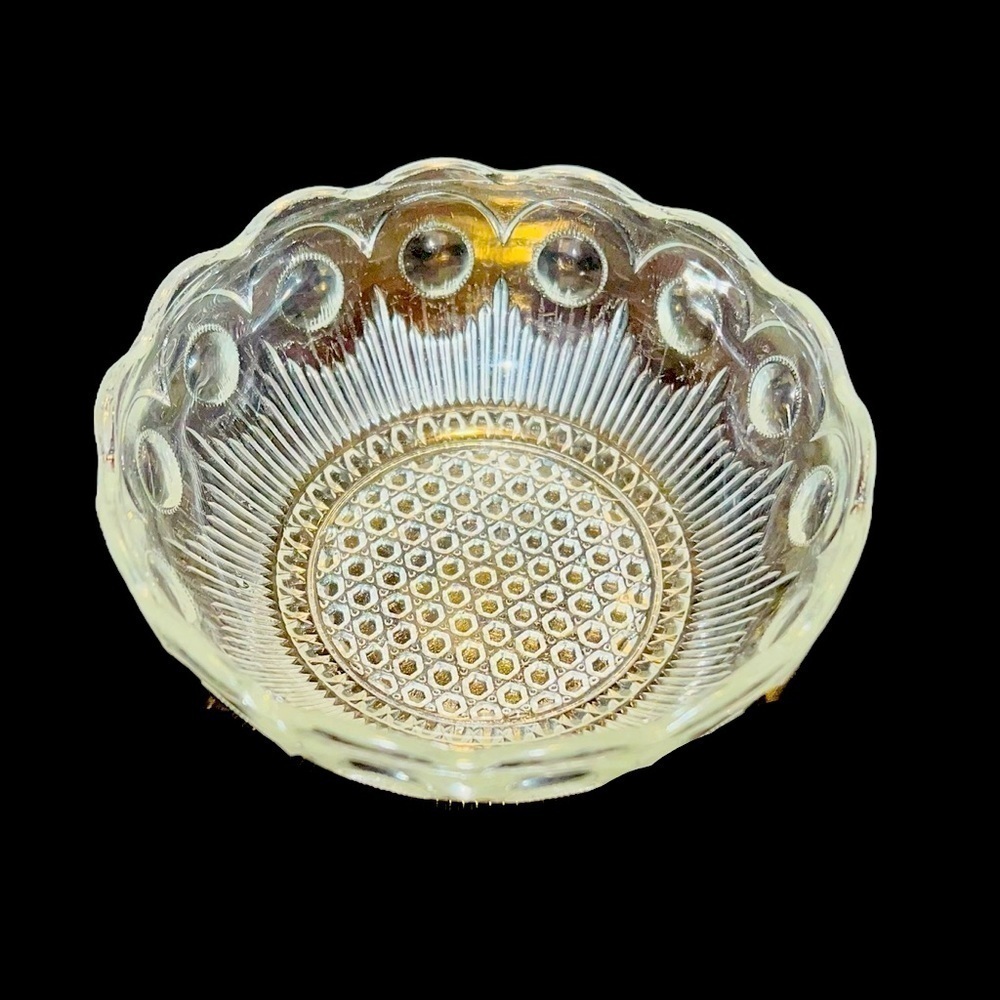 Vintage Bartlett Collins Manhattan St. Genevieve 4 5/8” Fruit Bowl